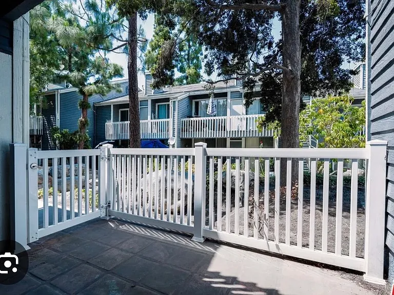 25595 Pine Creek Ln — Photo 1