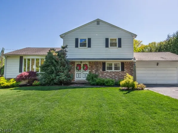 34 Douglas Dr, Montville Twp., NJ 07082