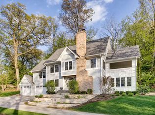 651 Lake Rd, Glen Ellyn, IL 60137