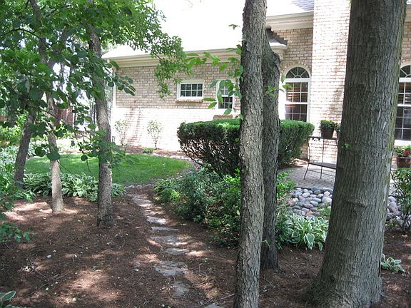 4th image of 13510 Saint Mary Cir