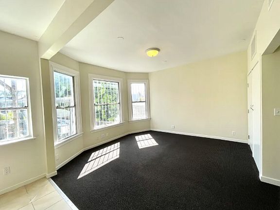 3rd image of 215-219 Church St #217
