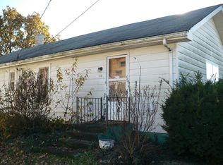 812 Fairfield Rd, Mount Vernon, IL 62864