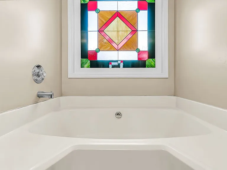 111 Hopper Dr — Photo 31