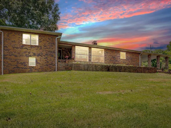 22500 Young Dr, Bristol, VA 24202