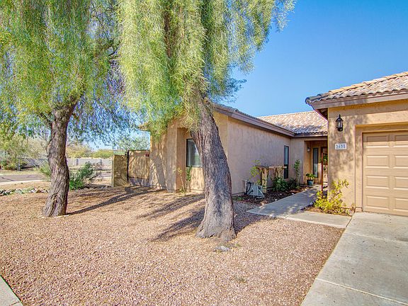 5th image of 3638 W Menadota Dr