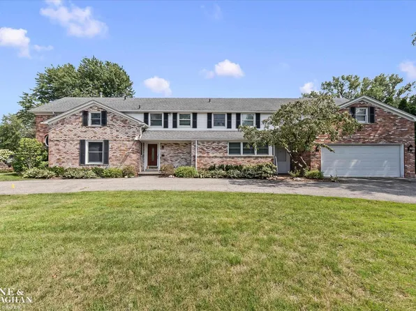 376 Chalfonte Ave, Grosse Pointe Farms, MI 48236