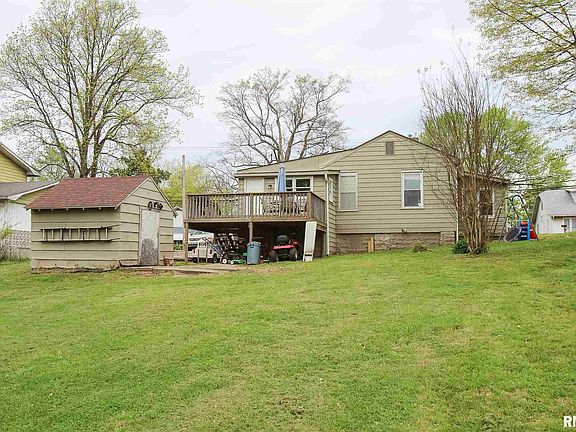 4th image of 604 E Heacock St