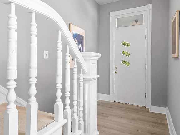 2nd image of 510 Dawson Ave