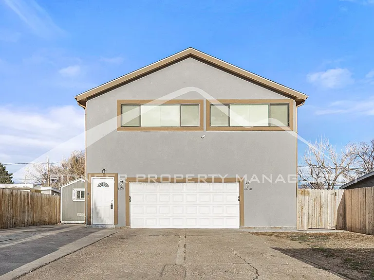 6634 Julian St — Photo 1