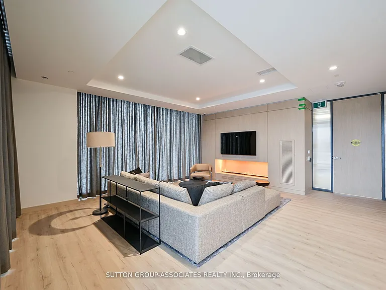 215 Veterans Dr #1010 — Photo 25