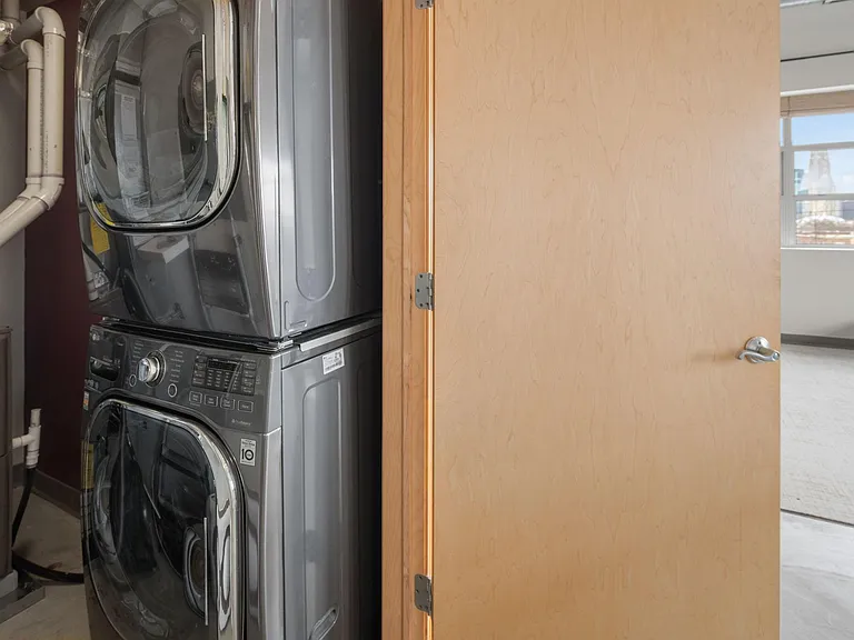 111 E Franklin Ave #316 — Photo 22
