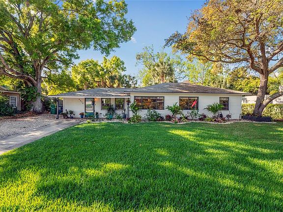 3rd image of 4610 W El Prado Blvd