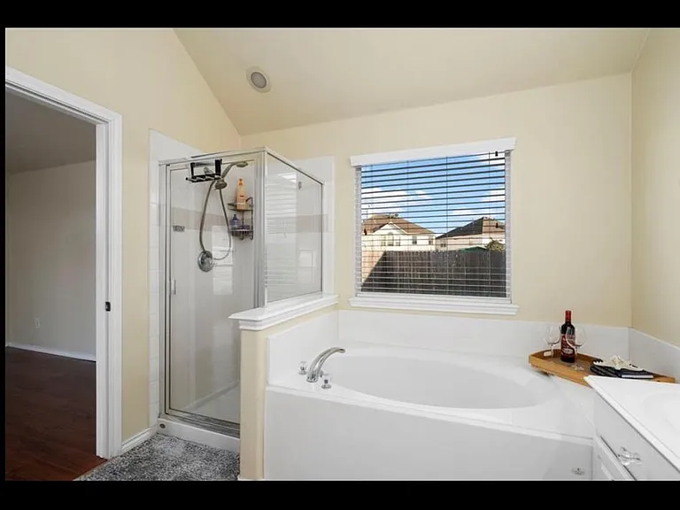 21006 Narrow Gate Dr — Photo 16