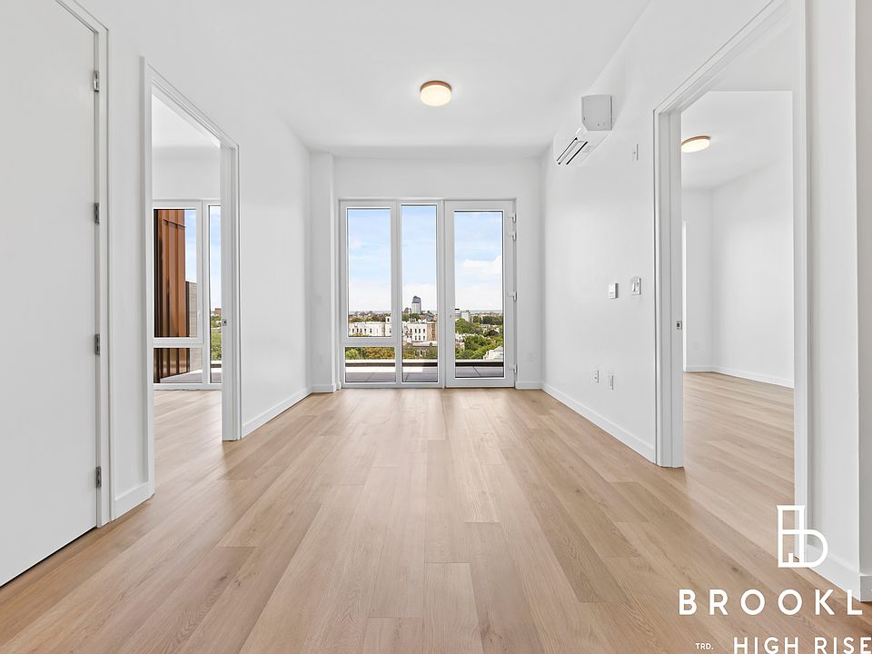1st image of 50 E 10th St #811