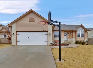 2517 S Cooper St, Wichita, KS 67210