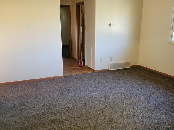 3rd image of 2567 2nd St APT 4