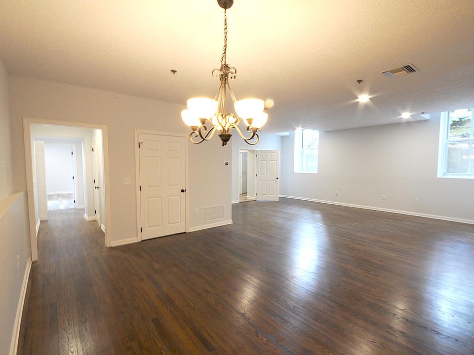 Open dining room to living room