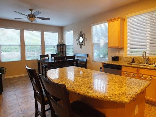 2nd image of 1011 Parsons Lndg