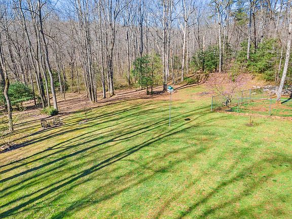 5th image of 18327 Dogwood Trail Dr
