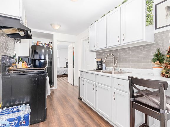 5th image of 408 Campbell St