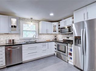 194 Weir St, Glastonbury, CT 06033