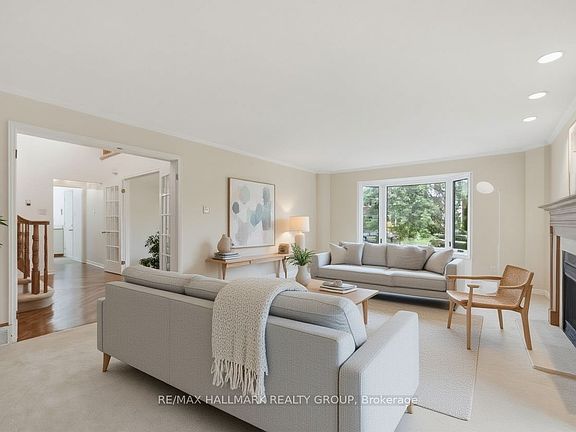 5th image of 20 Halldorson Cres