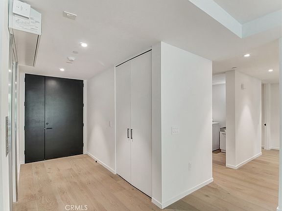 4th image of 1618 Hilts Ave #103