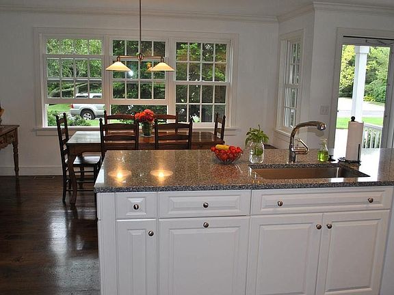 Kitchen with eating area