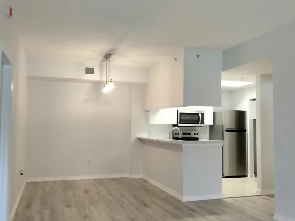 2803 Sarento Place #111, Palm Beach Gardens, FL 33410