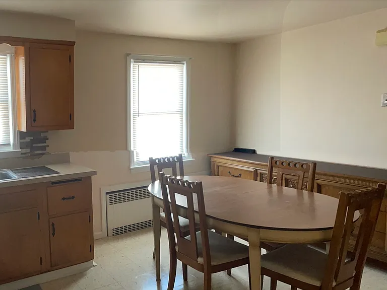 429 Burton Ave #B — Photo 33