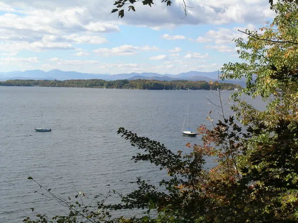 72 Central Ave, South Burlington, VT 05403