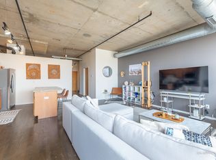 6 S Laflin St APT 915, Chicago, IL 60607