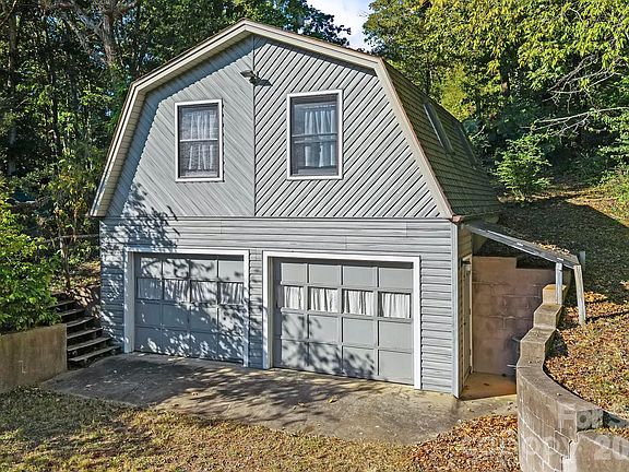 3rd image of 88 Bull Mountain Rd
