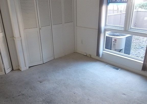 3rd image of 3279 Clairmont Cir