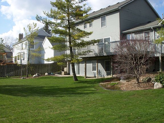 4th image of 2248 Wolfboro Dr SE