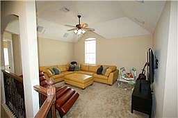 5th image of 28203 Churchill Ct