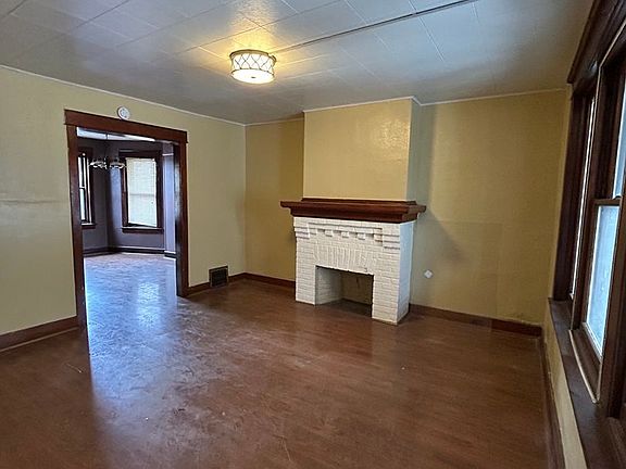 4th image of 25 Laurel Ave #8GN7