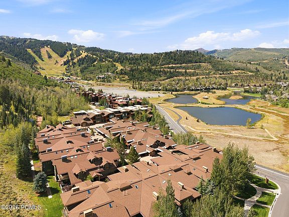 2nd image of 2900 Deer Valley Dr #C-218