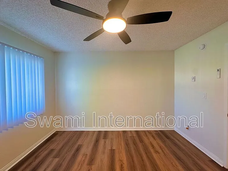 1705 W 253rd St #6 — Photo 12