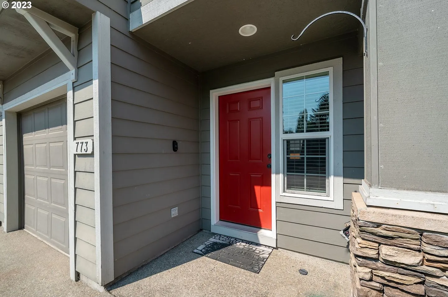 Stunning townhouse in Canby- 3 bed / 2.5 bath , garage, AC — Photo 2