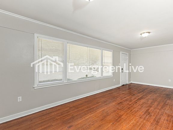 4th image of 226 Meadowview St