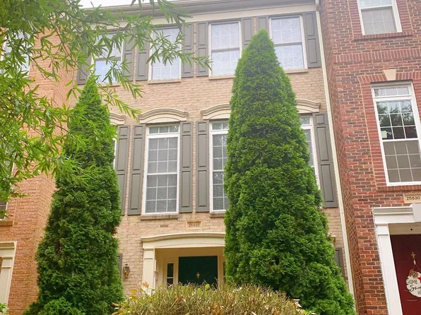 25832 Turlough Ter, Chantilly, VA 20152