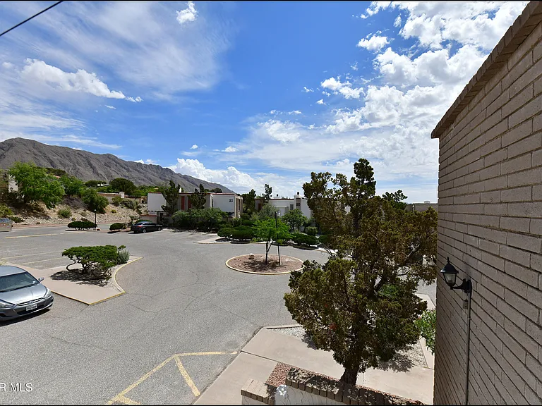 6201 Escondido Dr #17D — Photo 25