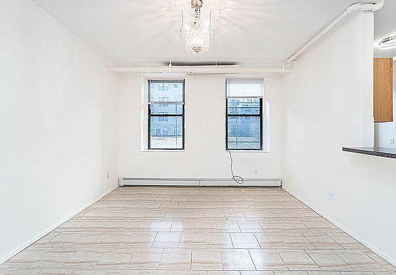 4th image of 2459 27th St APT 1