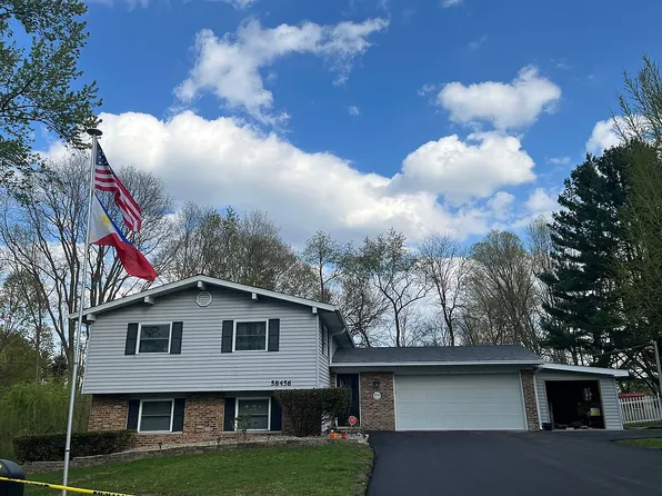 58456 Valley View Dr, Elkhart, IN 46517