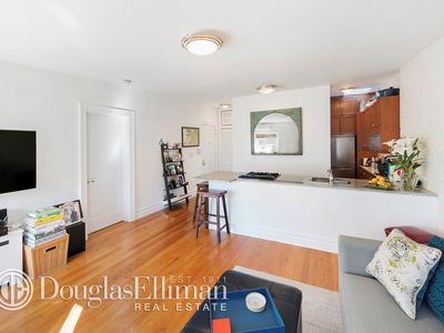 240 E 15th St APT 8, New York, NY, 10003