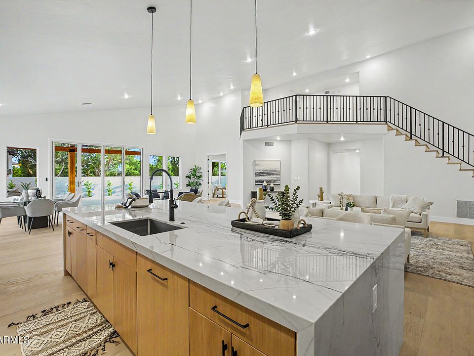 1st image of 1321 W GARDENIA Avenue