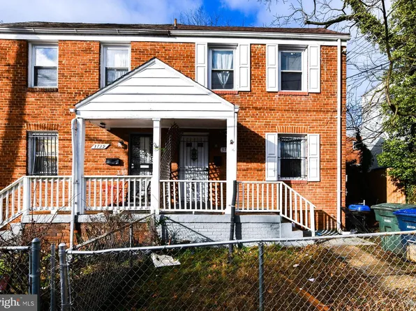 3737 Horner Pl SE, Washington, DC 20032