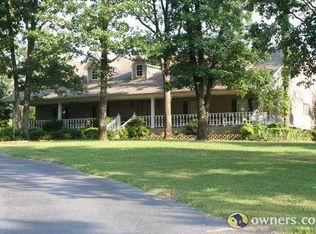 2701 W Booth Rd, Searcy, AR 72143