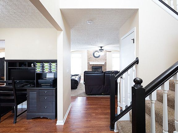 3rd image of 6279 Carol Ann Ct